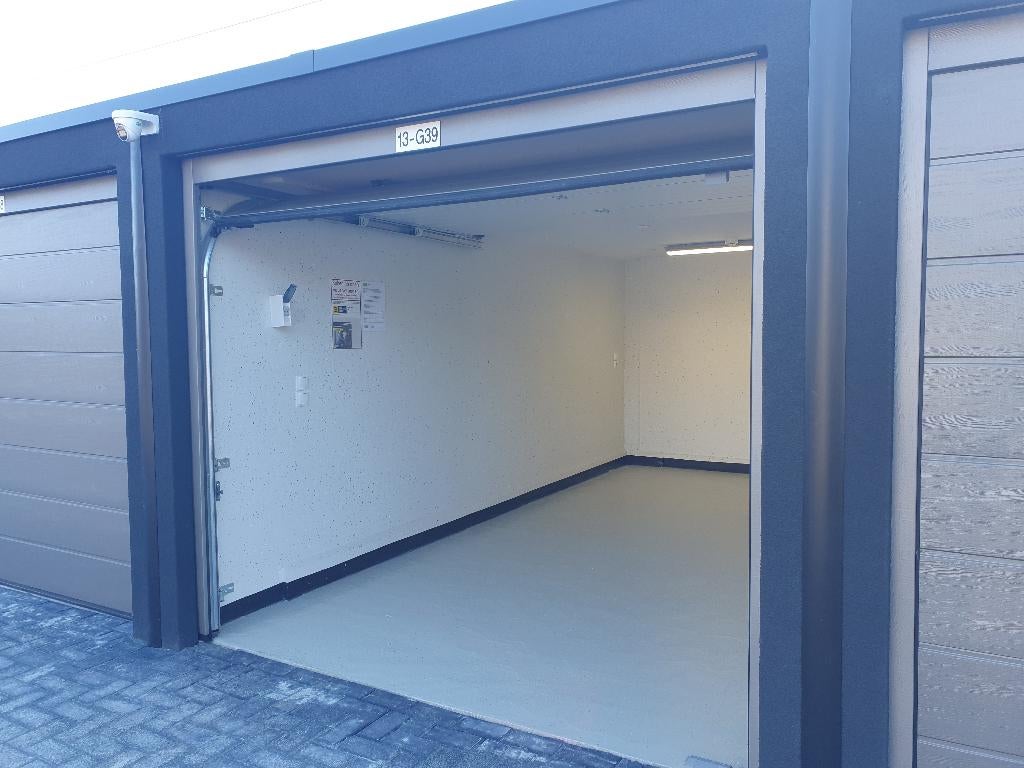 AANBIEDING: per direct te huur, 16m2 garagebox Nijmegen