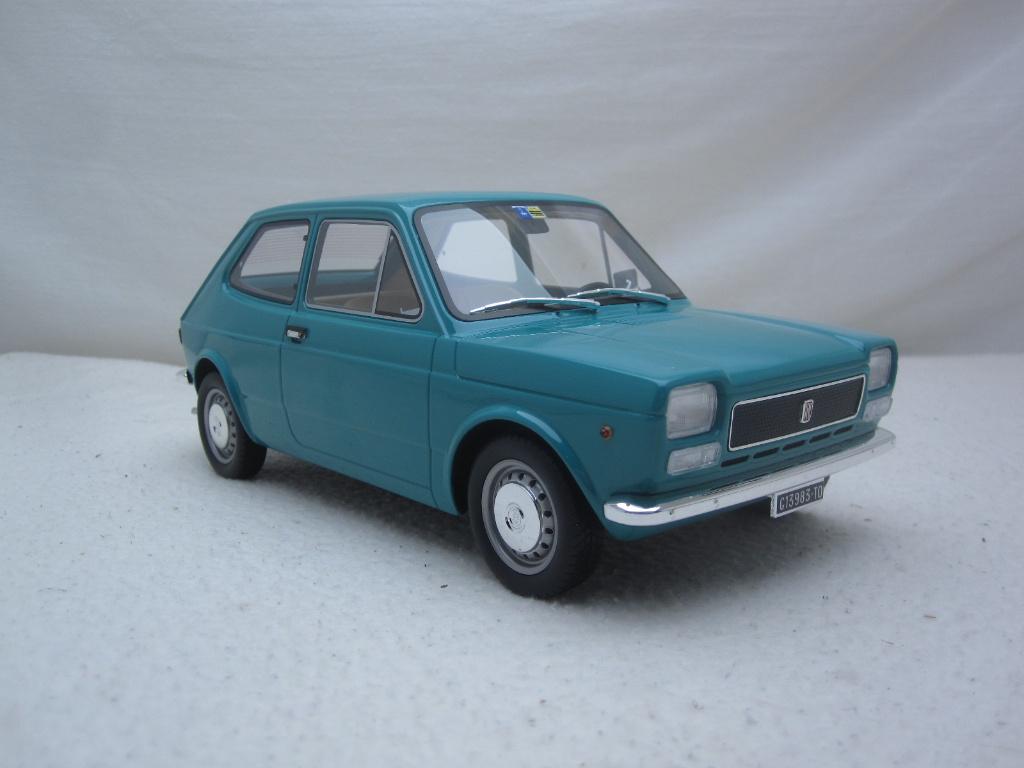 Fiat 127 Mk1  3-deurs 1972 blauw 1:18 Laudo, Hobby en Vrije tijd, Modelauto's | 1:18, Ophalen of Verzenden, Nieuw, Auto, Overige merken
