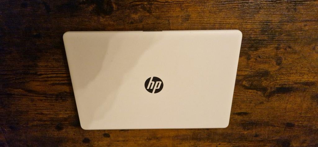 Partij van 5 laptops aangeboden, Gebruikt, 2 tot 3 Ghz, PCmeneer, 8 GB