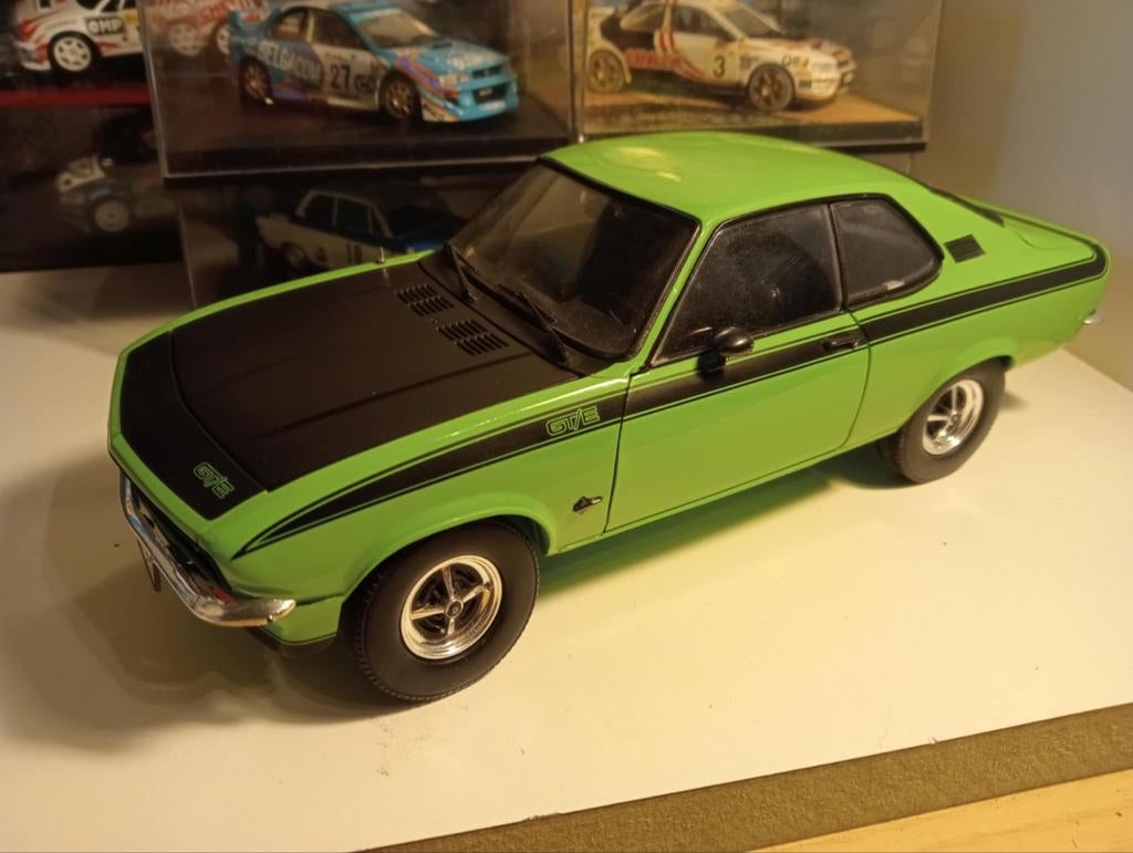 1/18 opel manta a, Ophalen of Verzenden, Zo goed als nieuw