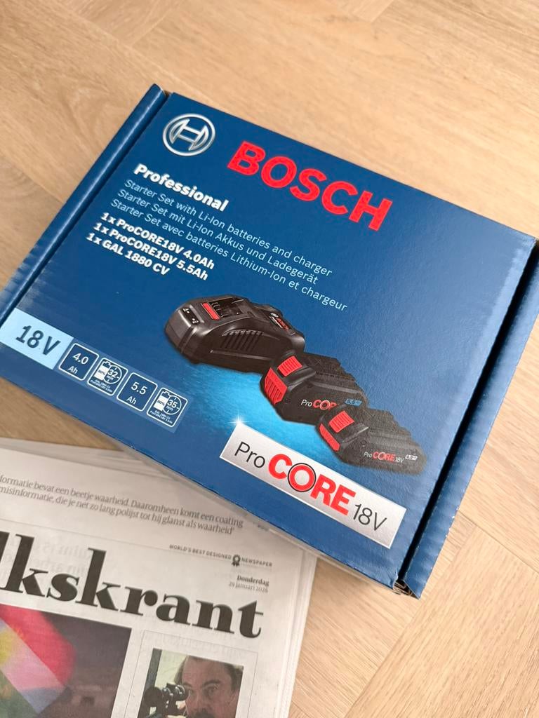Bosch Blauw 1600A0214A ProCORE18V 4.0Ah + 5,5Ah + Lader, Ophalen, Nieuw
