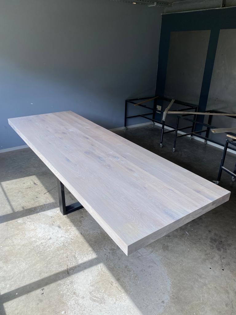Eiken Tafel  Monocoat White  - 300x100 cm € 1.545,00, Vijf personen of meer, Rustiek Eiken, Eikenhout, Rechthoekig