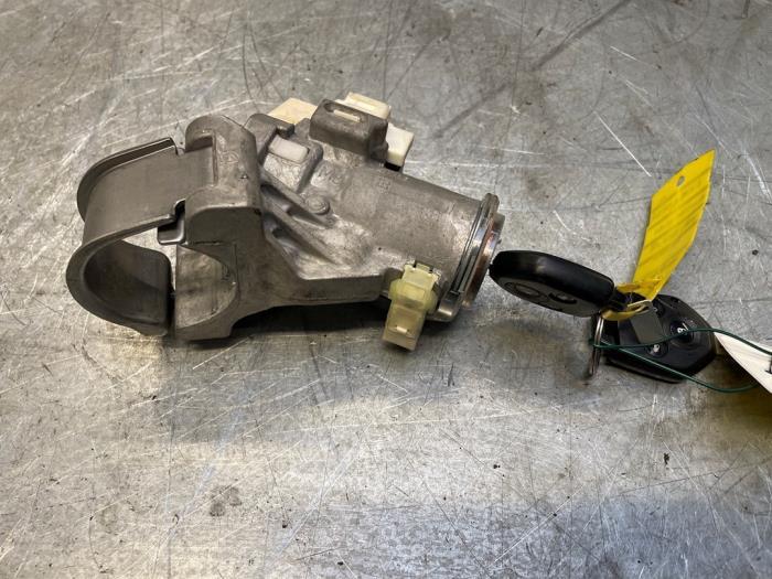 Kontaktslot + Sleutel van een Subaru Forester, Subaru, Gebruikt, -, -
