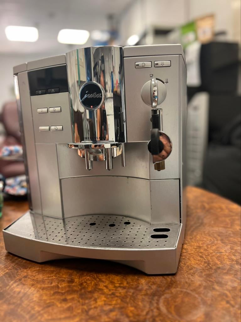 Jura s 9.2, Witgoed en Apparatuur, Koffiezetapparaten, Info@jura.com, 10 kopjes of meer, Koffiemachine, Ophalen of Verzenden