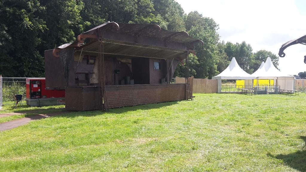 De Heavy Decor Podium wagen trailer, Hobby en Vrije tijd, Feestartikelen | Verhuur, Gebruikt, Overige, Ophalen