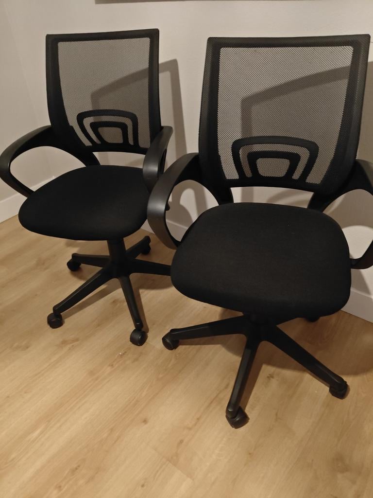 Bureau stoelen twee  stuks z.g.a.n ., Ophalen, Zwart