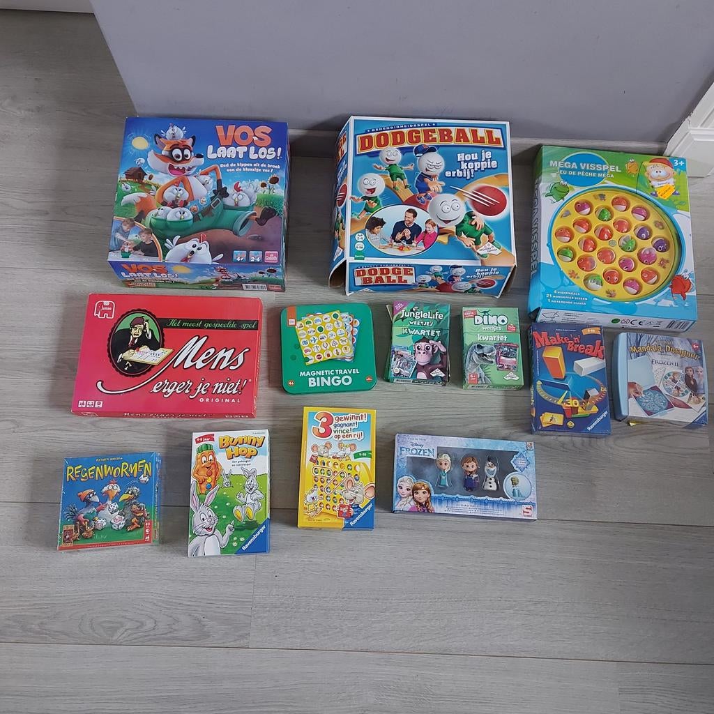 Verschillende gezelschapsspellen oa Dodgeball, regenwormen, Ophalen of Verzenden, Nieuw