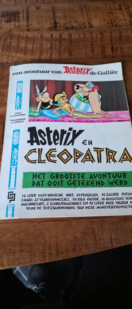 Asterix en Cleopatra - Redelijke staat, Boeken, Eén stripboek, Ophalen of Verzenden, Gelezen, Goscinny & Uderzo