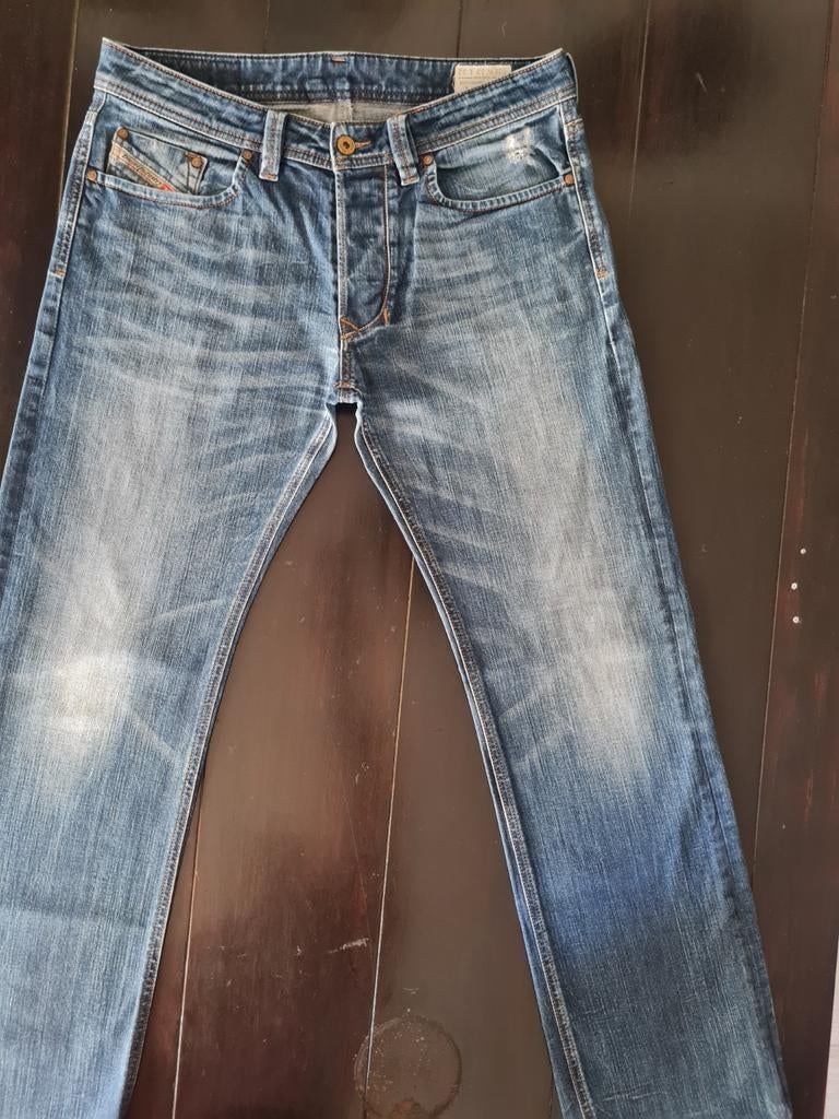 CLASSIC DIESEL LARKEE STRAIGHT STRETCH JEANS SIZE 32/32, Ophalen of Verzenden, Zo goed als nieuw, Blauw, W32 (confectie 46) of kleiner