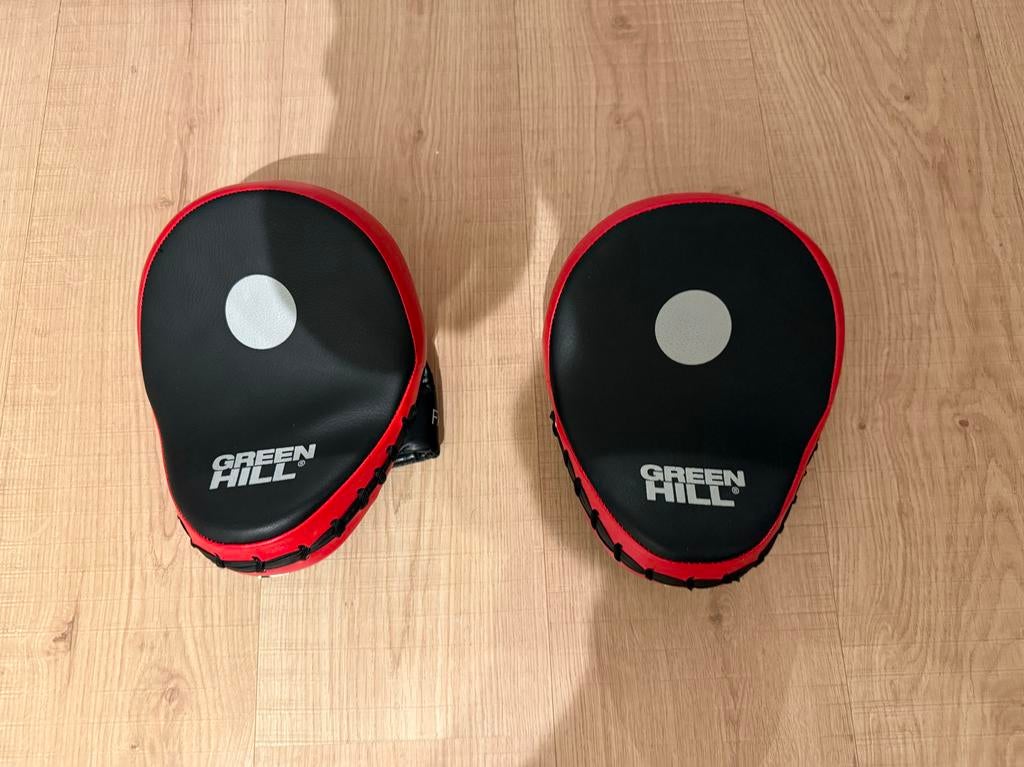 Boks pads, Sport en Fitness, Vechtsporten en Zelfverdediging, Overige, Vechtsportbescherming, Zo goed als nieuw, Maat M