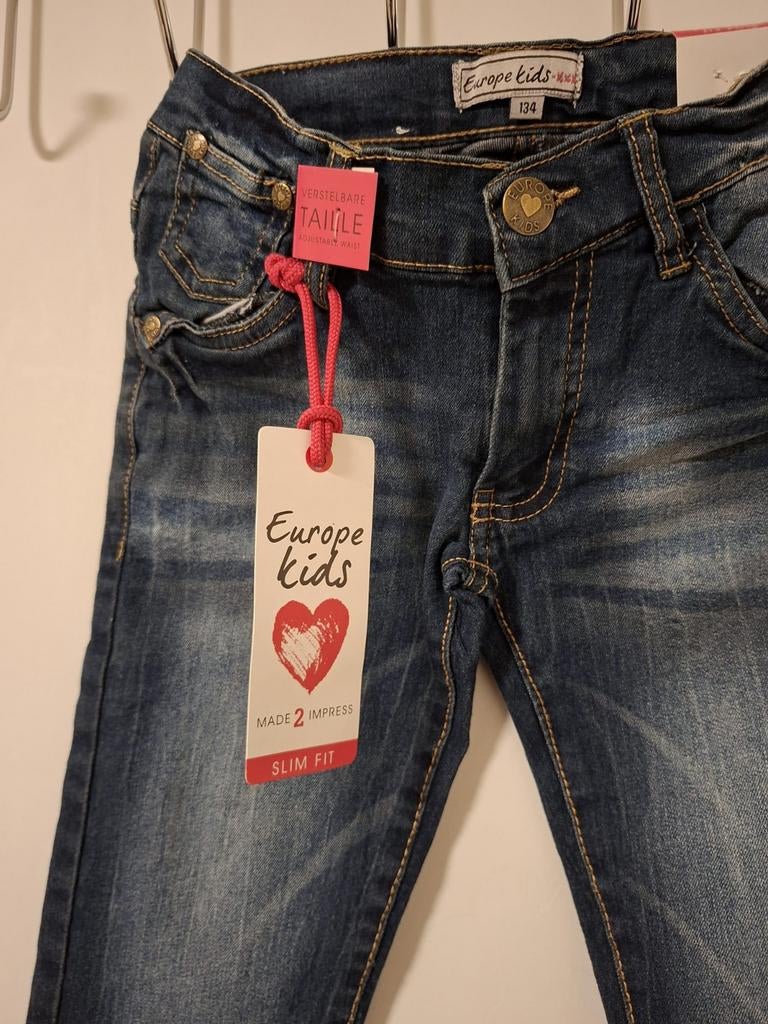 Meisjes spijkerbroek – maat 134 – NIEUW – met prijskaartje, Kleding | Heren, Ophalen of Verzenden, Nieuw, Blauw, W32 (confectie 46) of kleiner