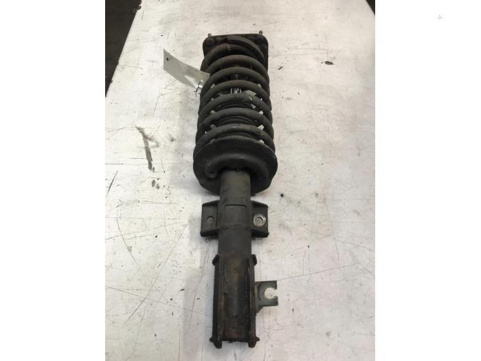 Schokdemperpoot links-voor van een Volvo C70, Gebruikt, -, -, Ophalen of Verzenden