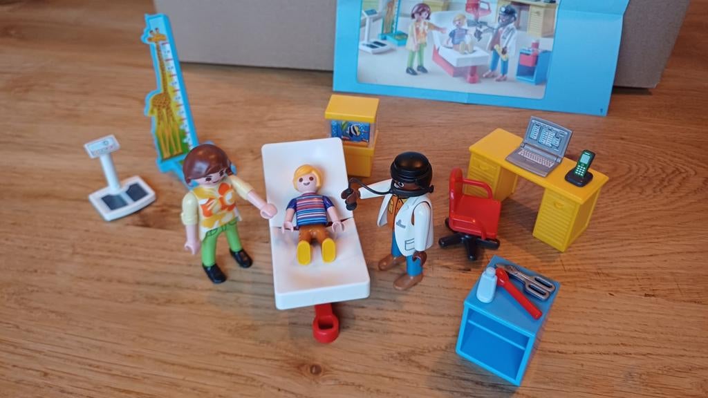 Playmobil ziekenhuis 70034 (redelijk compleet), Ophalen of Verzenden