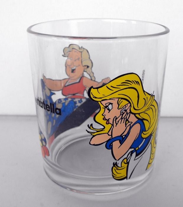 Asterix en Obelix glas Falbala en moeder, Ophalen of Verzenden, Asterix en Obelix, Zo goed als nieuw, Gebruiksvoorwerp