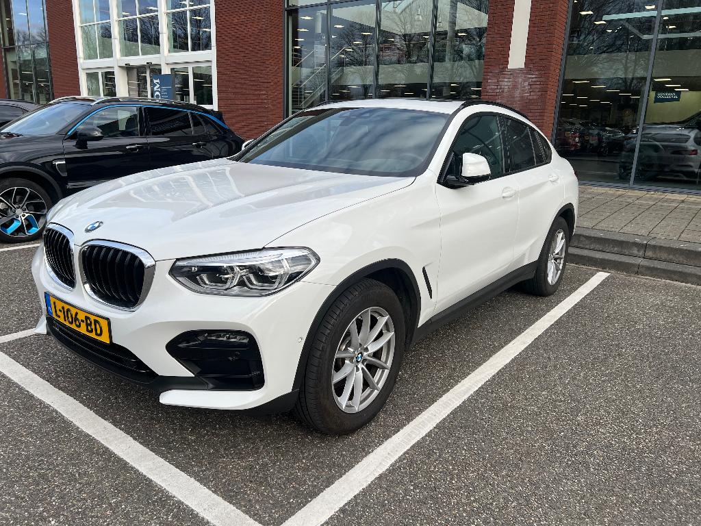 BMW X4 Xdrive20i MSportpakket/Pano/Navi/Keyless/Adaptive LED, Auto's, 1998 cc, Zwart, 4 cilinders, 2000 kg