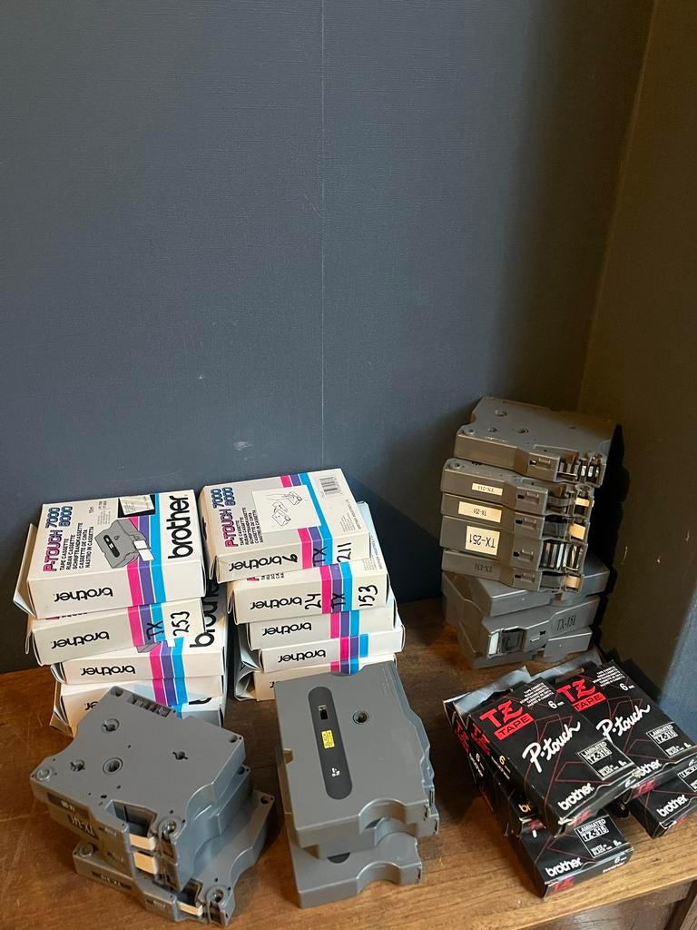 Brother P-Touch Label Cassettes - Groot Lot!, Audio, Tv en Foto, Videocamera's Analoog, 8mm, Ophalen of Verzenden