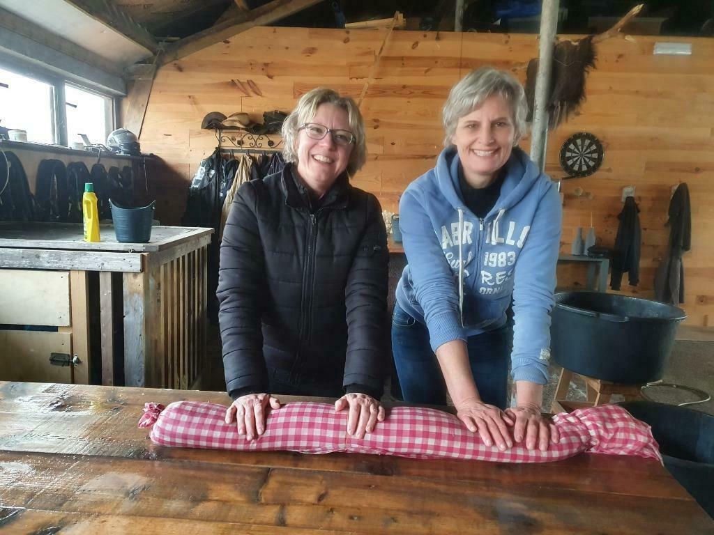 Groepsuitjes- BoDu Workshops Schapenvachtvilten Boukje Dute, Creatief of Educatief