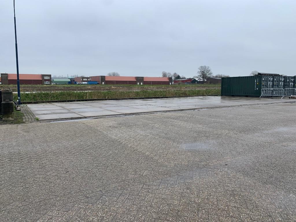 Parkeerterrein te huur