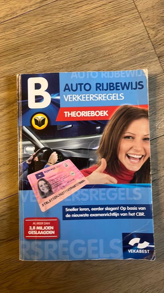 Theorieboek Auto rijbewijs B, Boeken, Ophalen of Verzenden, Gelezen, Overige niveaus, Nederlands