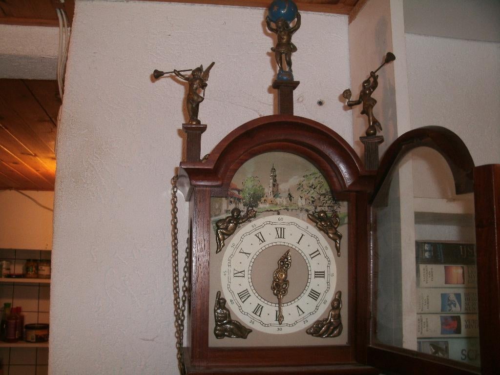ser 2 staart klok 75 cm compl  spelend te zien, Ophalen of Verzenden
