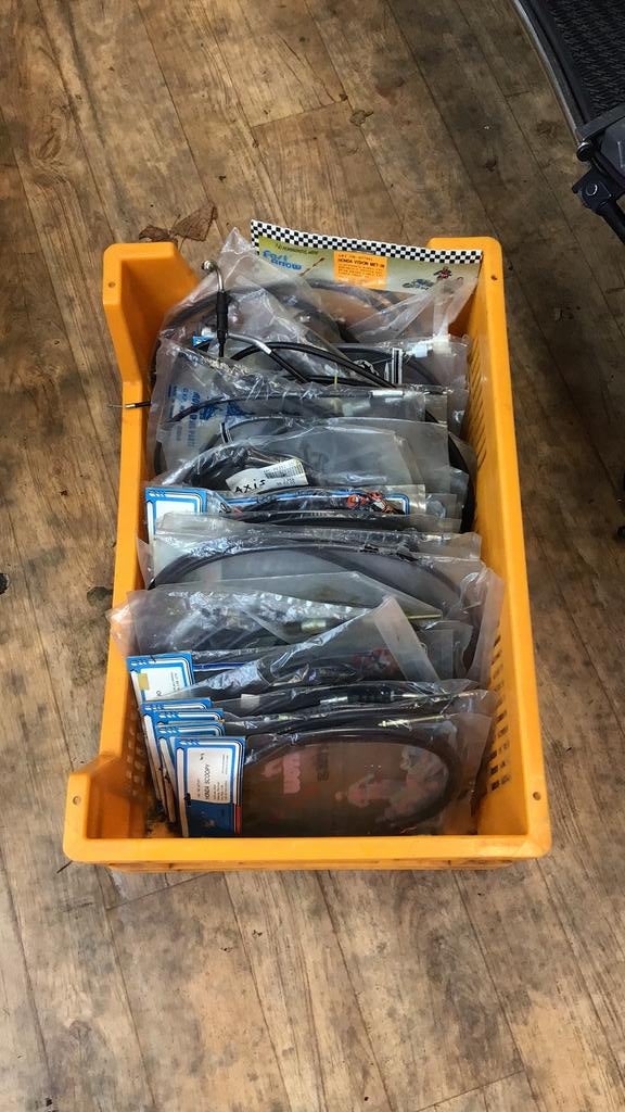Brommer kabels Peugeot Honda Aprillia etc,in 1 koop 42 stuks, Fietsen en Brommers, Ophalen of Verzenden, Nieuw, Honda