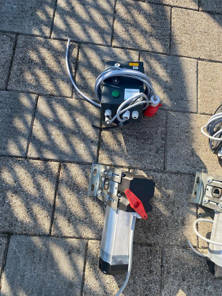 Garagedeur motor, as motor, roldeur motor, aandrijving NL, Ophalen of Verzenden, 120 cm of meer, Garagedeur, 215 cm of meer