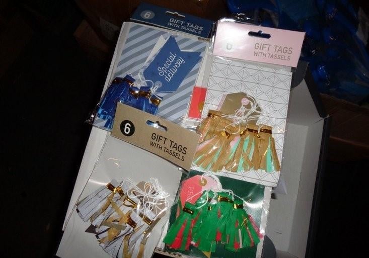 PARTIJ CADEAULABELS MET KWAST PER 6 STUKS , ., Nieuw, Ophalen of Verzenden, .