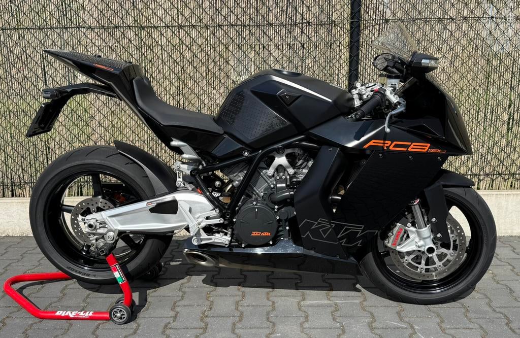 Prachtige KTM RC8 TOPSTAAT zie omschrijving, inruil mogelijk, Motoren, 2 cilinders, Motorrijbewijs A, Super Sport, Meer dan 35 kW