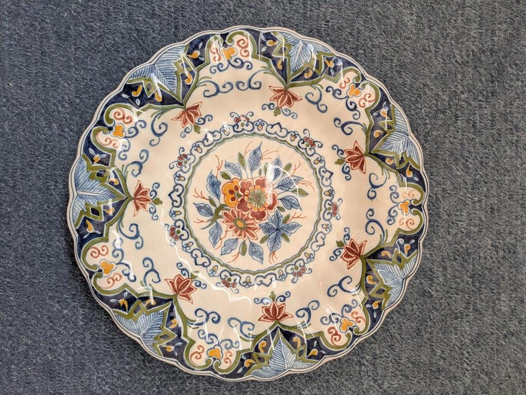 Makkumer aardewerk bord met bloemmotief, Antiek en Kunst, Ophalen of Verzenden