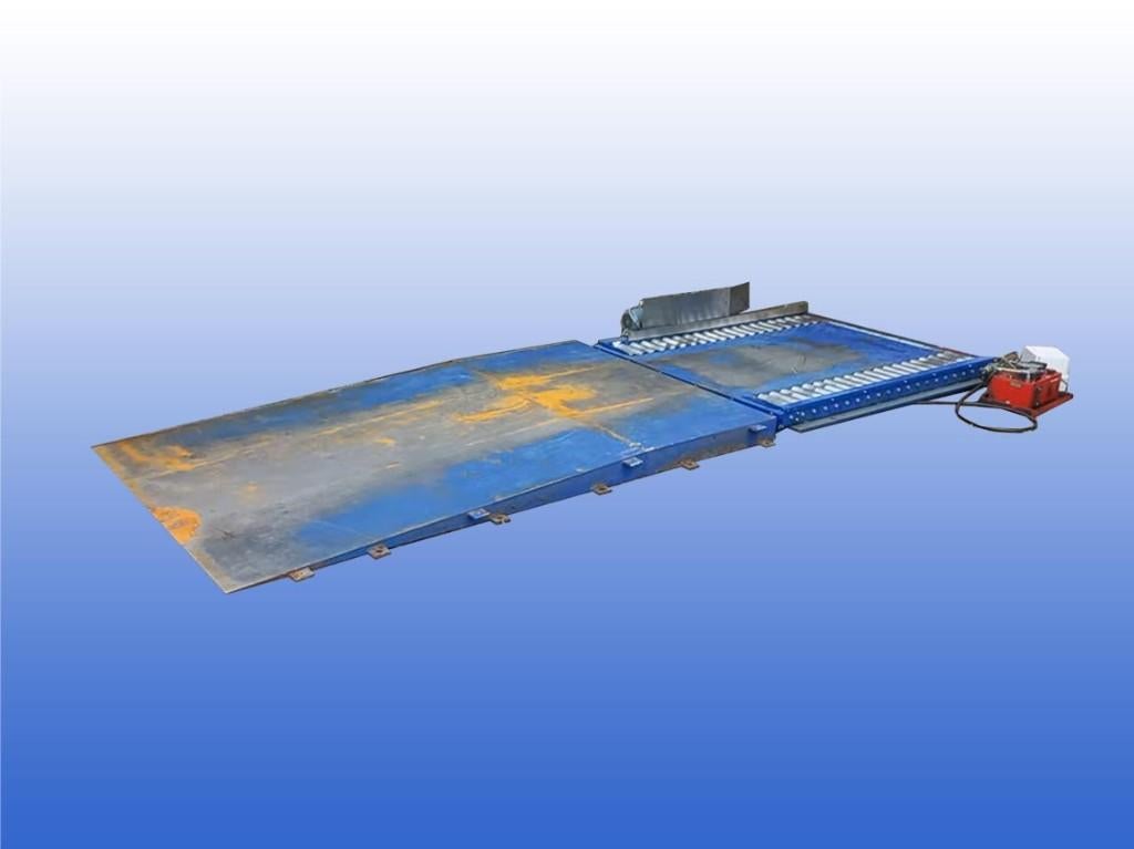 4x Schaarheftafel heftafel Büter voorzien van oprij plateau, Ophalen of Verzenden, Gebruikt