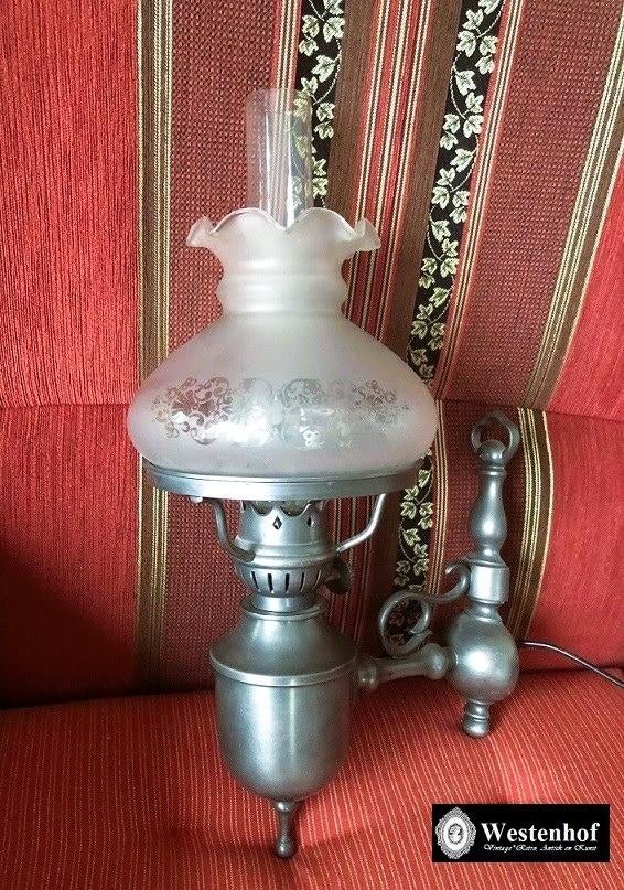 Brocante olielamp - wandlamp - elektrische olie lamp antiek