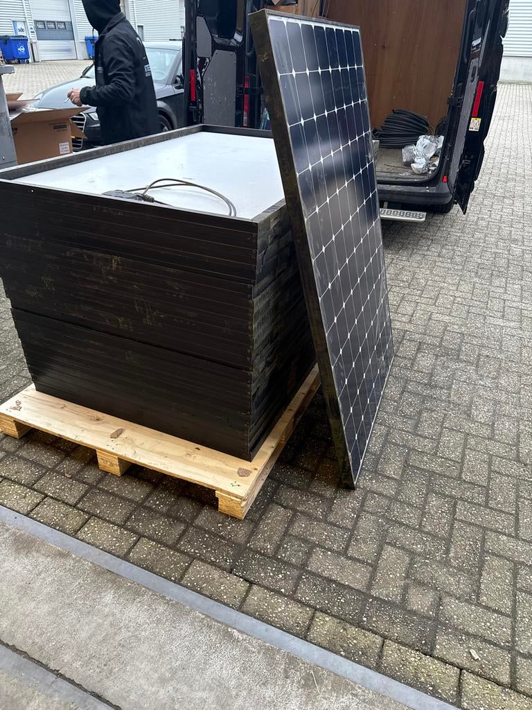 21 Zonnepanelen 327 Wp - Gebruikt, Goede Staat, Ophalen, Gebruikt, Paneel, 200 wattpiek of meer