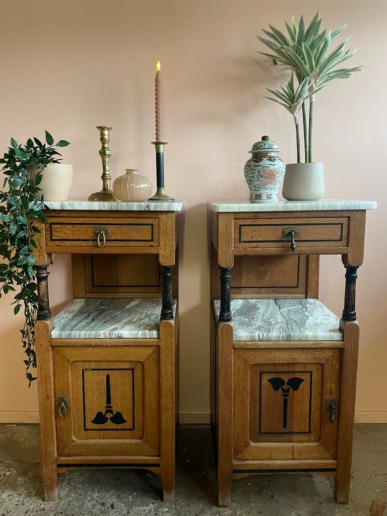 Unieke set vintage houten nachtkastjes met marmeren bladen, Ophalen, Gebruikt, Minder dan 45 cm, 70 cm of meer
