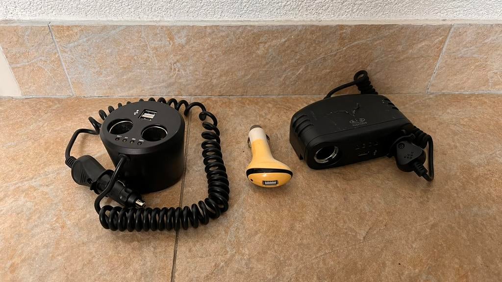 Diverse 12 volt stekkers, Telecommunicatie, Autoladers, Zo goed als nieuw, Ophalen of Verzenden