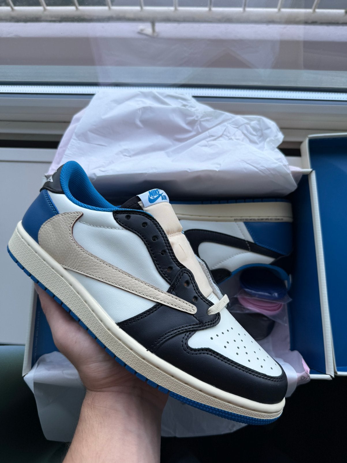 Air Jordan 1 low Travis scott fragment maat 42-42.5, Kleding | Heren, Schoenen, Overige kleuren, Nieuw, Ophalen of Verzenden, Sneakers of Gympen