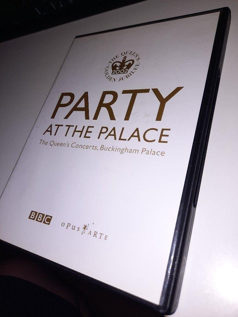 dvd Party At The Palace - The Queen's Concerts, Buckingham, Alle leeftijden, Ophalen, Zo goed als nieuw