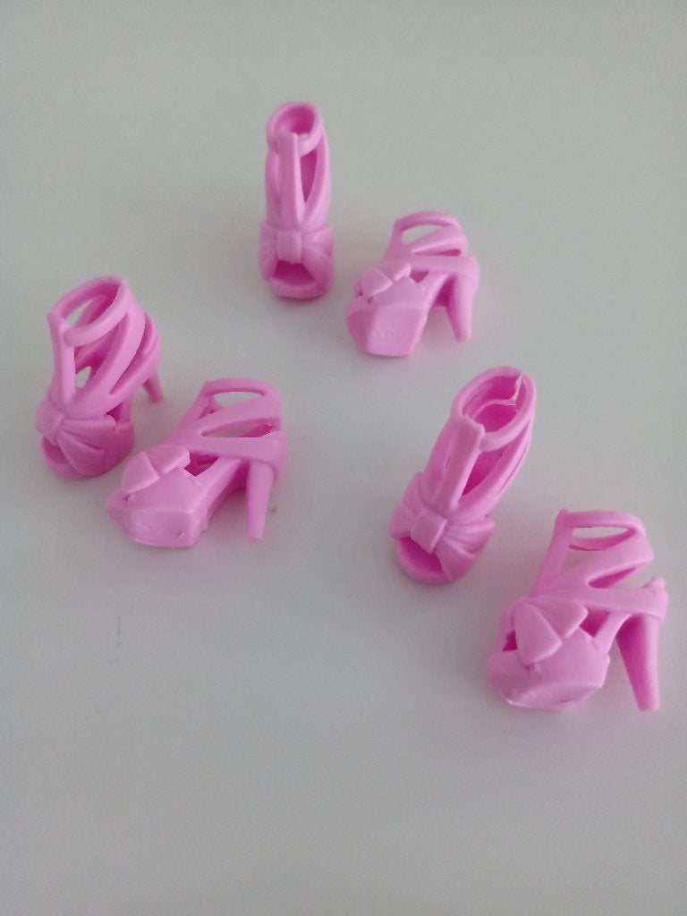 Veel mooie schoentjes voor (BARBIE) poppen voor 1,50 euro pp, Ophalen of Verzenden, Zo goed als nieuw, Kleertjes