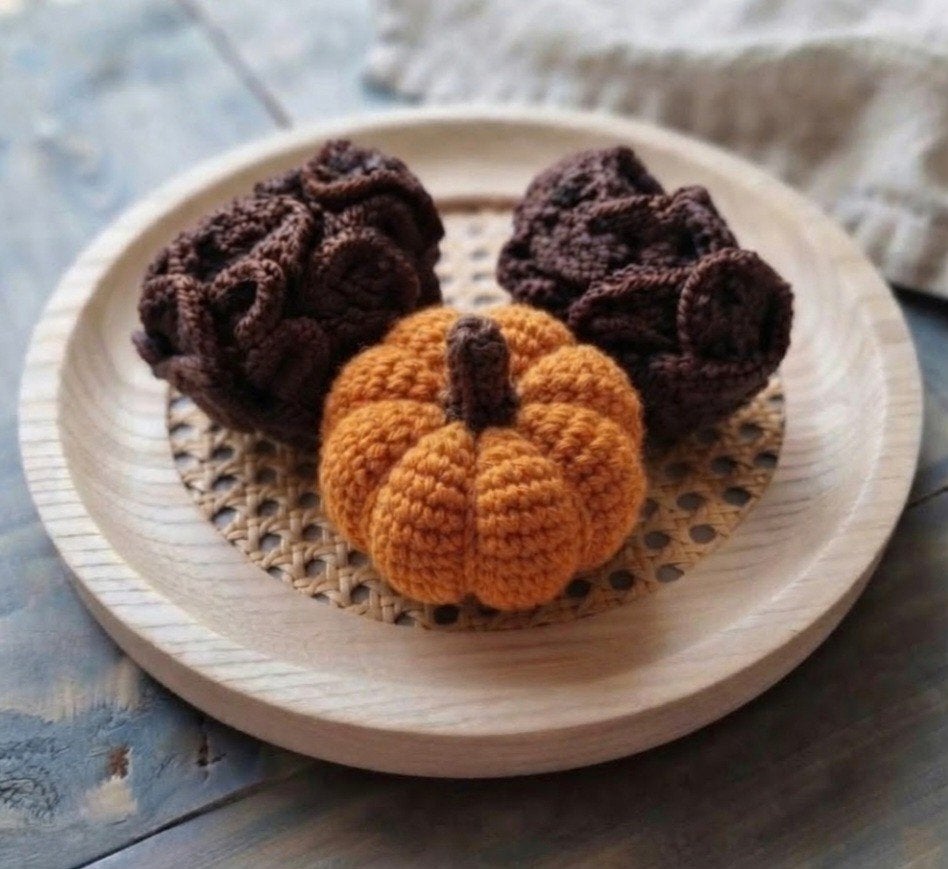 Gehaakte dennenappels met pompoen, Huis en Inrichting, Verzenden, Nieuw, Bruin