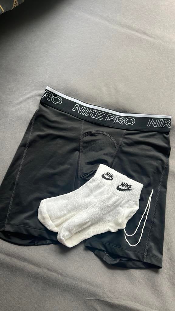 Nike ondergoed, Verzenden, Zo goed als nieuw