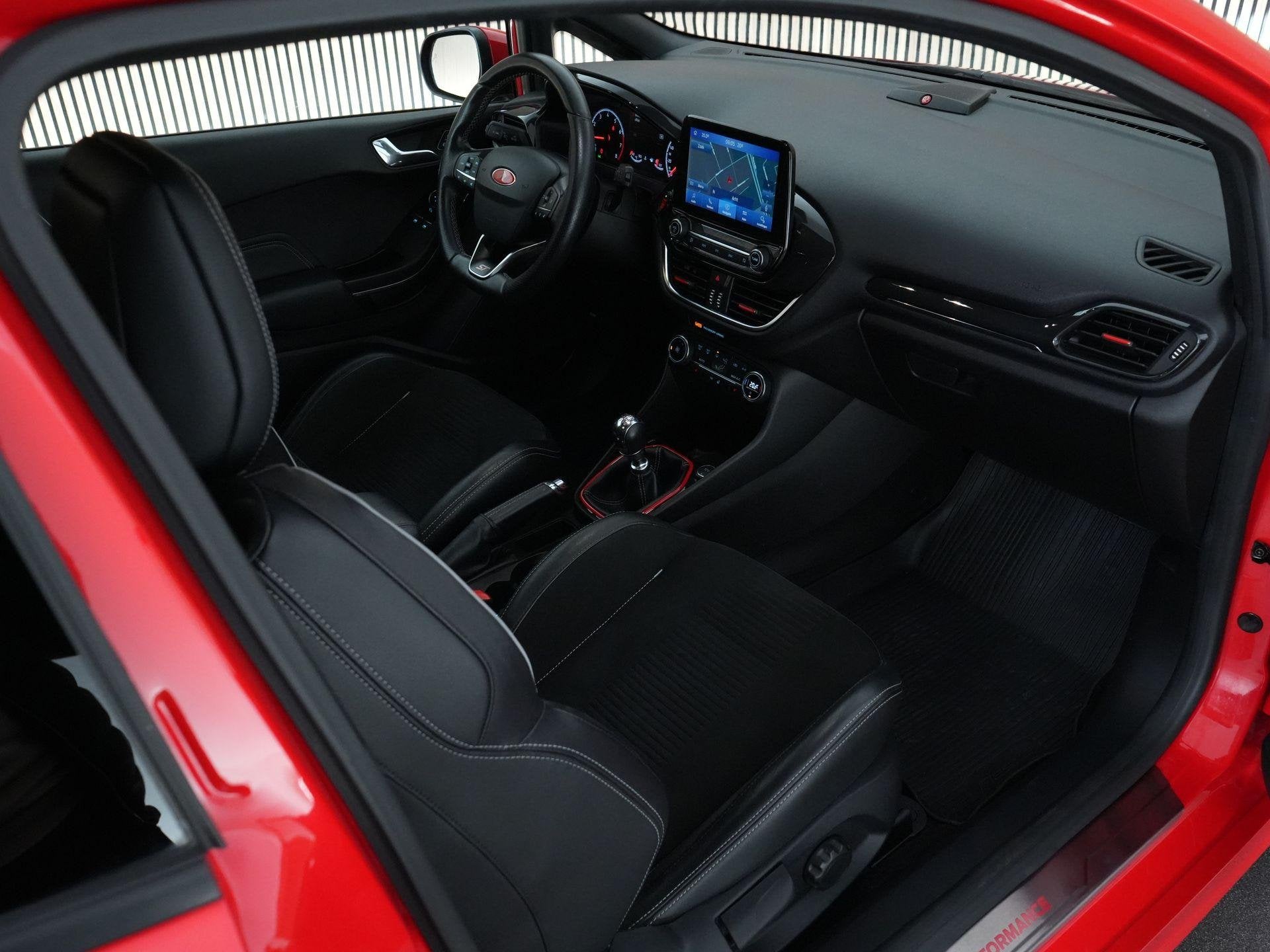 Ford Fiesta ST-3 1.5 200pk PERFORMANCE PACK |sper diff|launc, Voorwielaandrijving, 1188 kg, Leder en Stof, Bedrijf