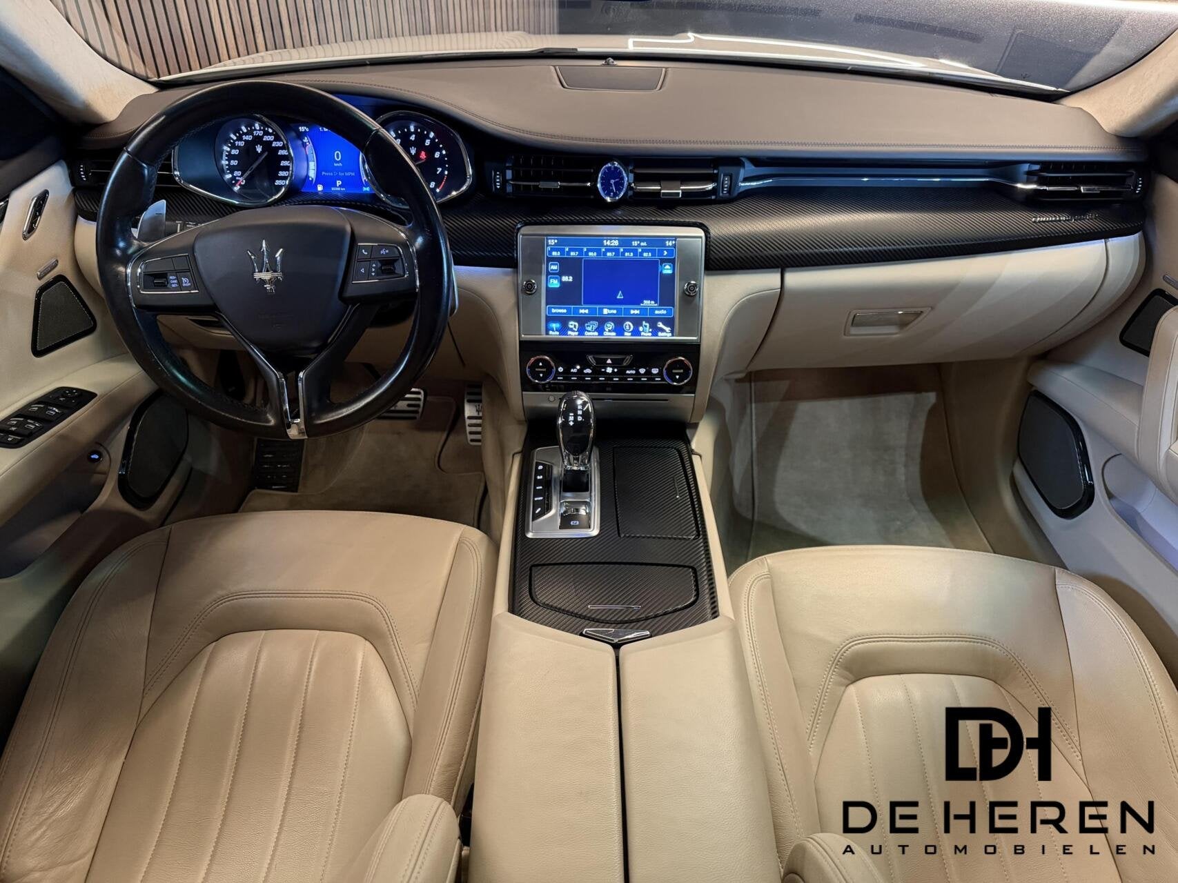 Maserati Quattroporte 3.8 GTS V8|Pano|Vossen|Maxton|B&W|22", Auto's, Maserati, Achterwielaandrijving, Gebruikt, Overige carrosserieën