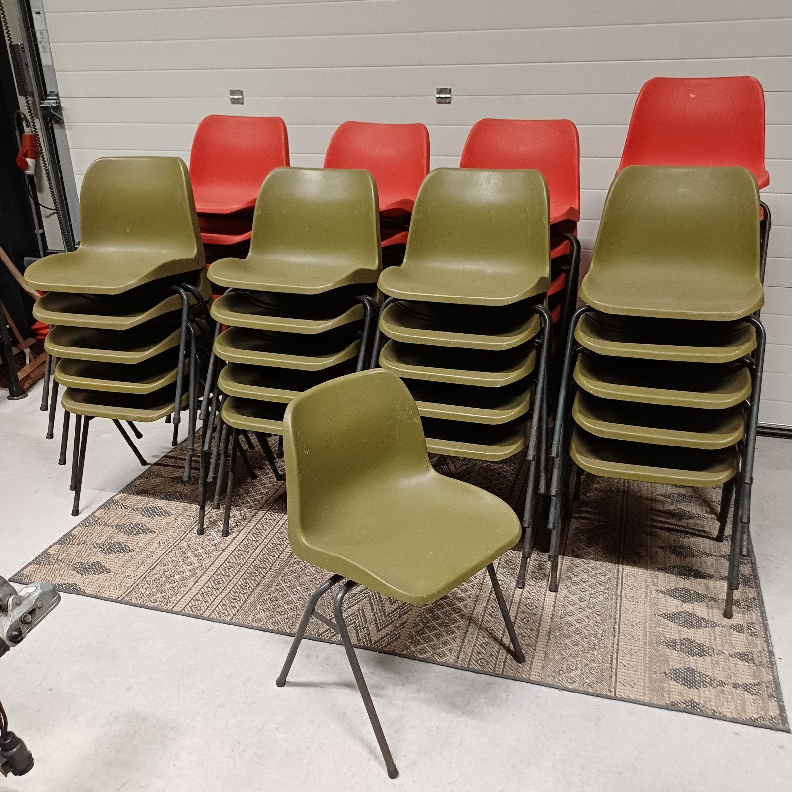 45 x vintage design stoelen partij stoelen, Ophalen