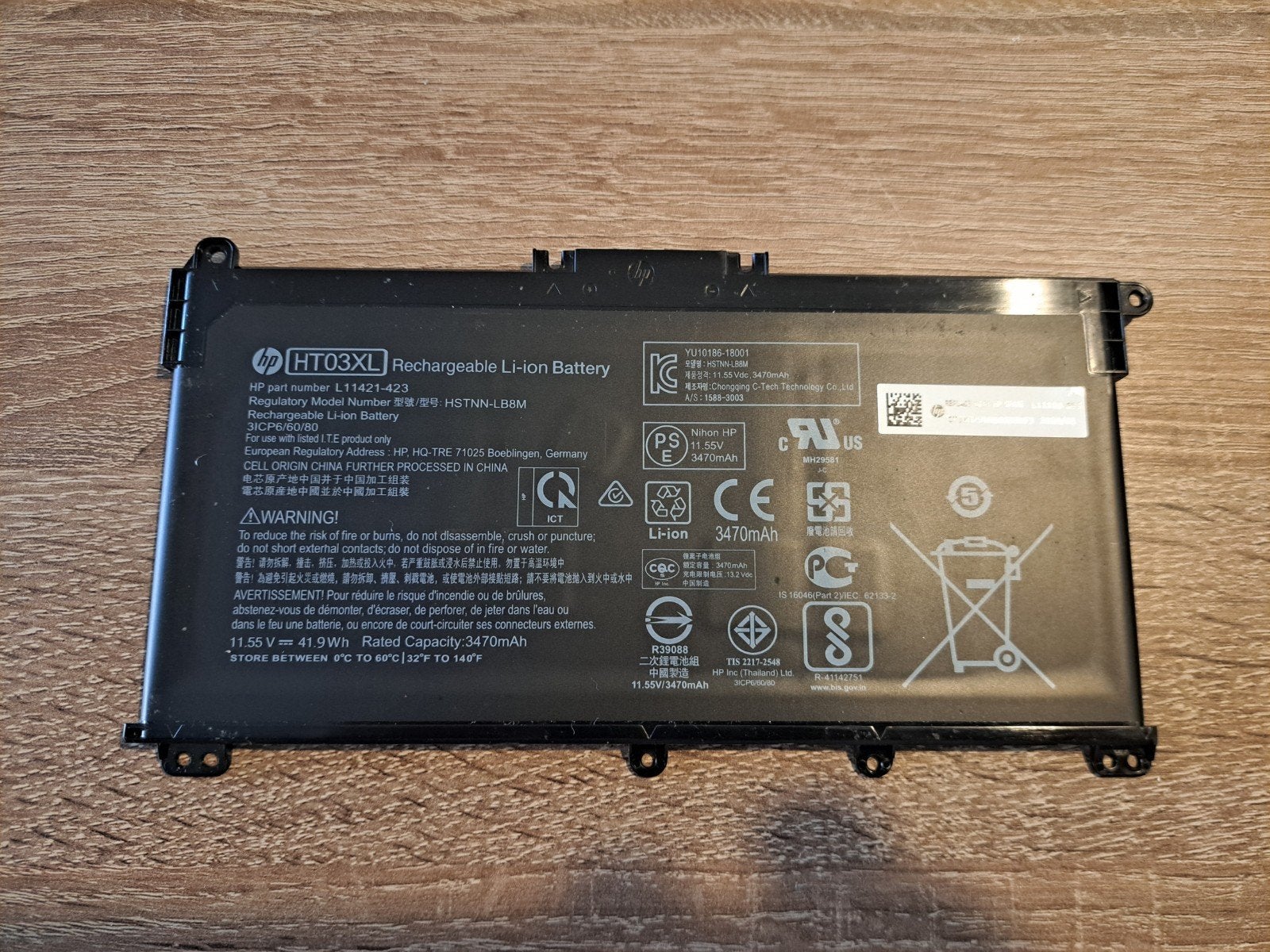 HP Pavilion 15 originele accu HT03XL (circa 1-1,5 uur), Computers en Software, Accu's en Batterijen, Ophalen of Verzenden, Gebruikt