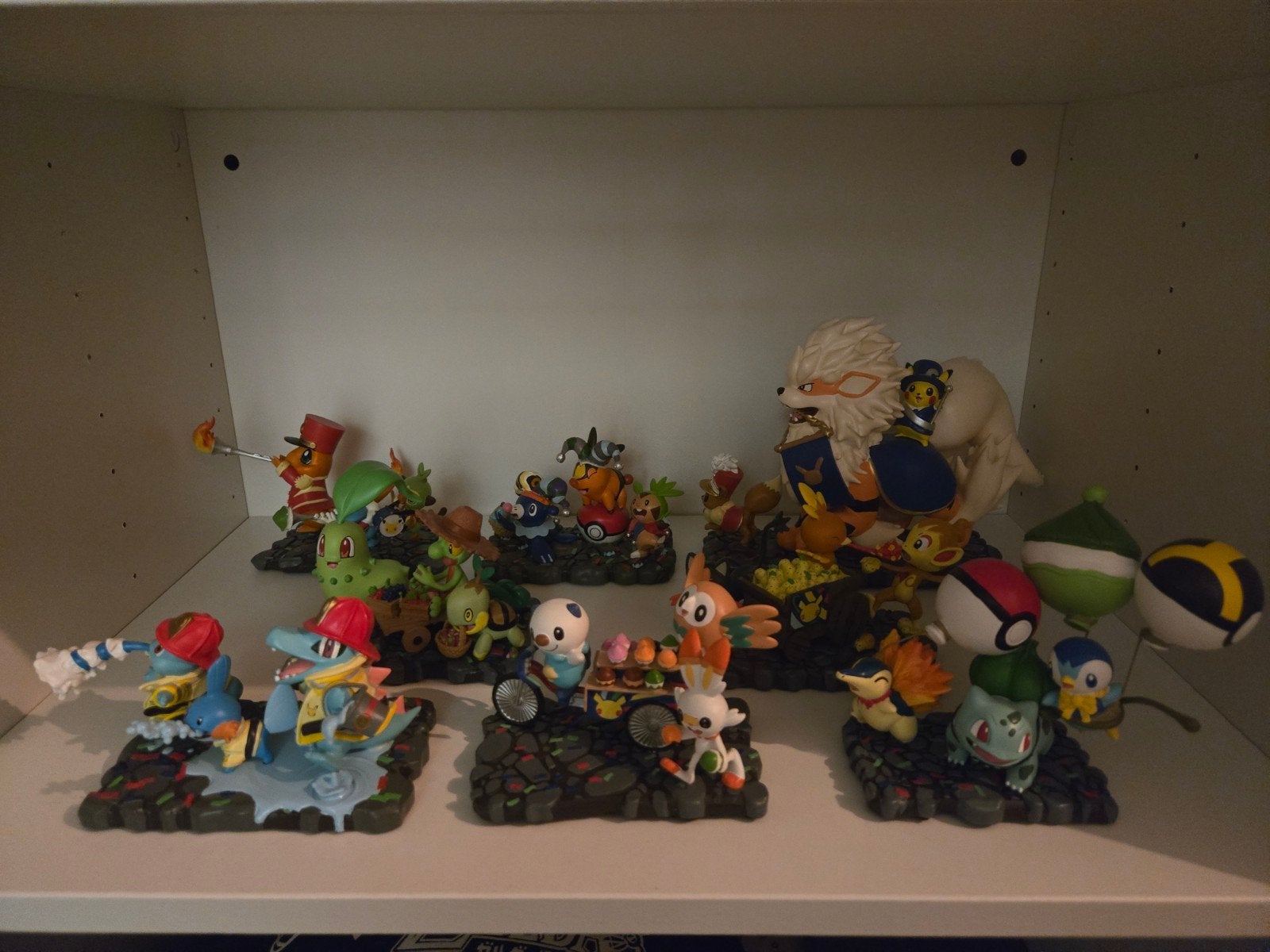 Nintendo pokemon 25th anniversary parade celebration, Ophalen of Verzenden, Zo goed als nieuw