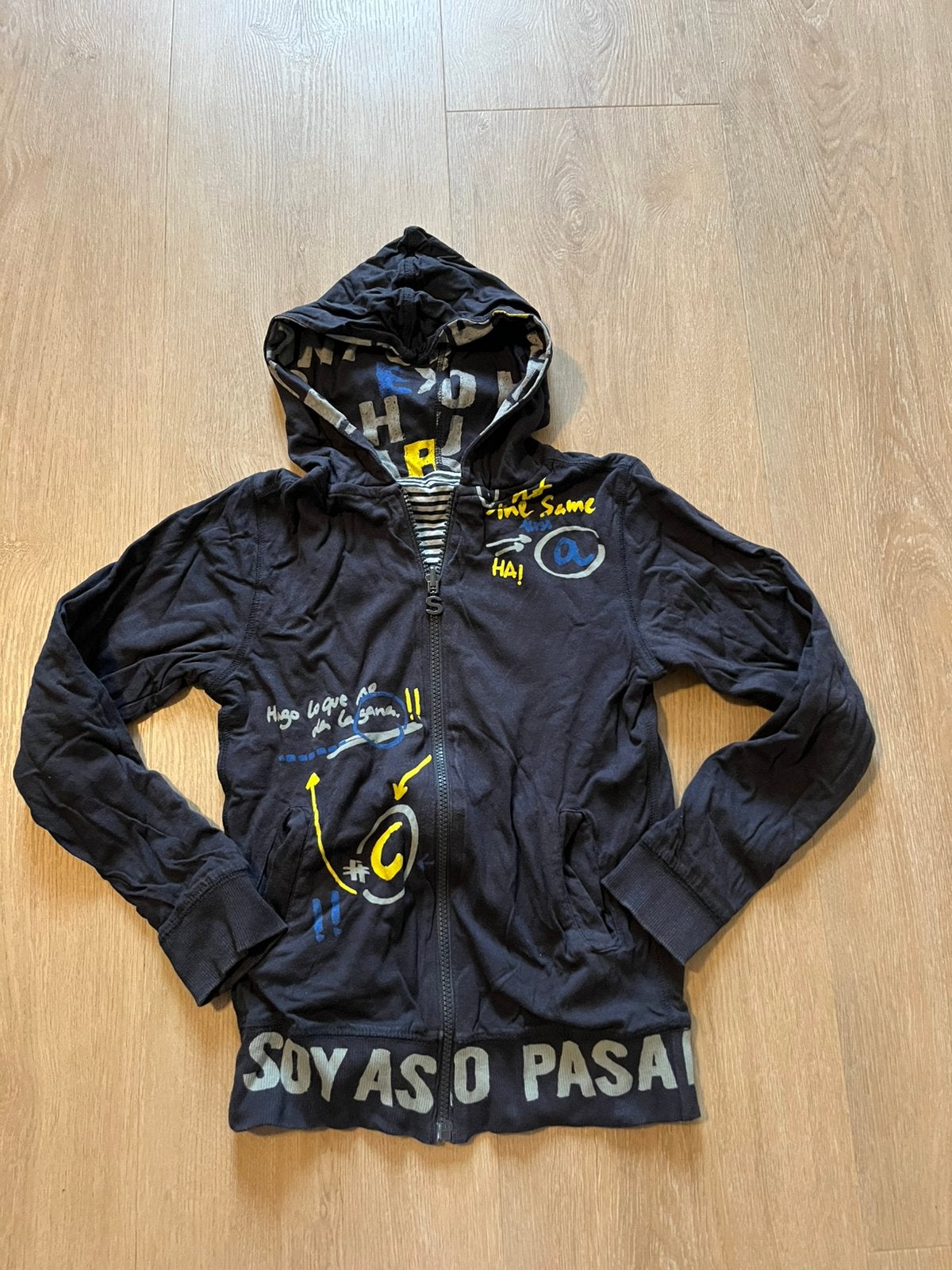 Desigual vest jongen maat 134 / 140 zgan reverseble, Kinderen en Baby's, Ophalen of Verzenden, Zo goed als nieuw, Jongen, Trui of Vest