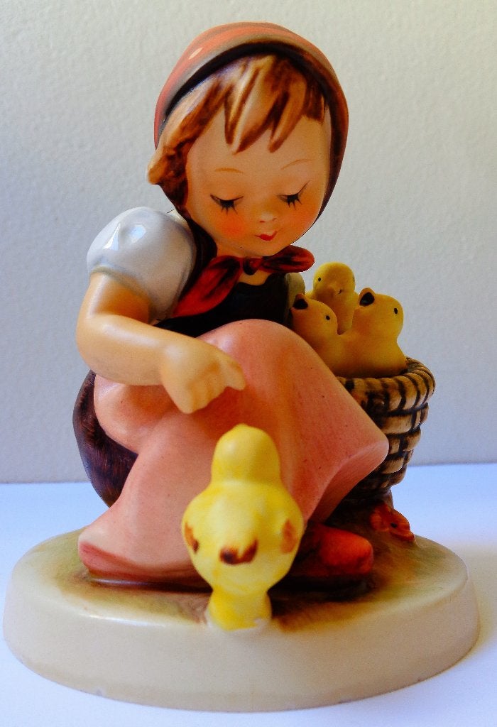 M I Humm.:57/l-Chicken Mother-TMK-3-1960-’72-13cm.-4 kuikens, Verzenden