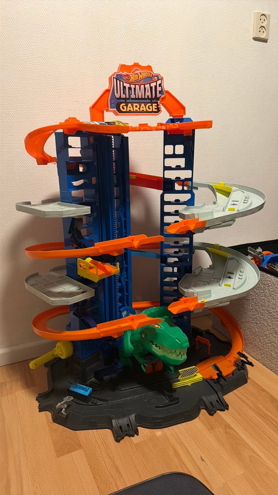Hot Wheels mega garage, Ophalen, Racebaan, Zo goed als nieuw, Hot Wheels