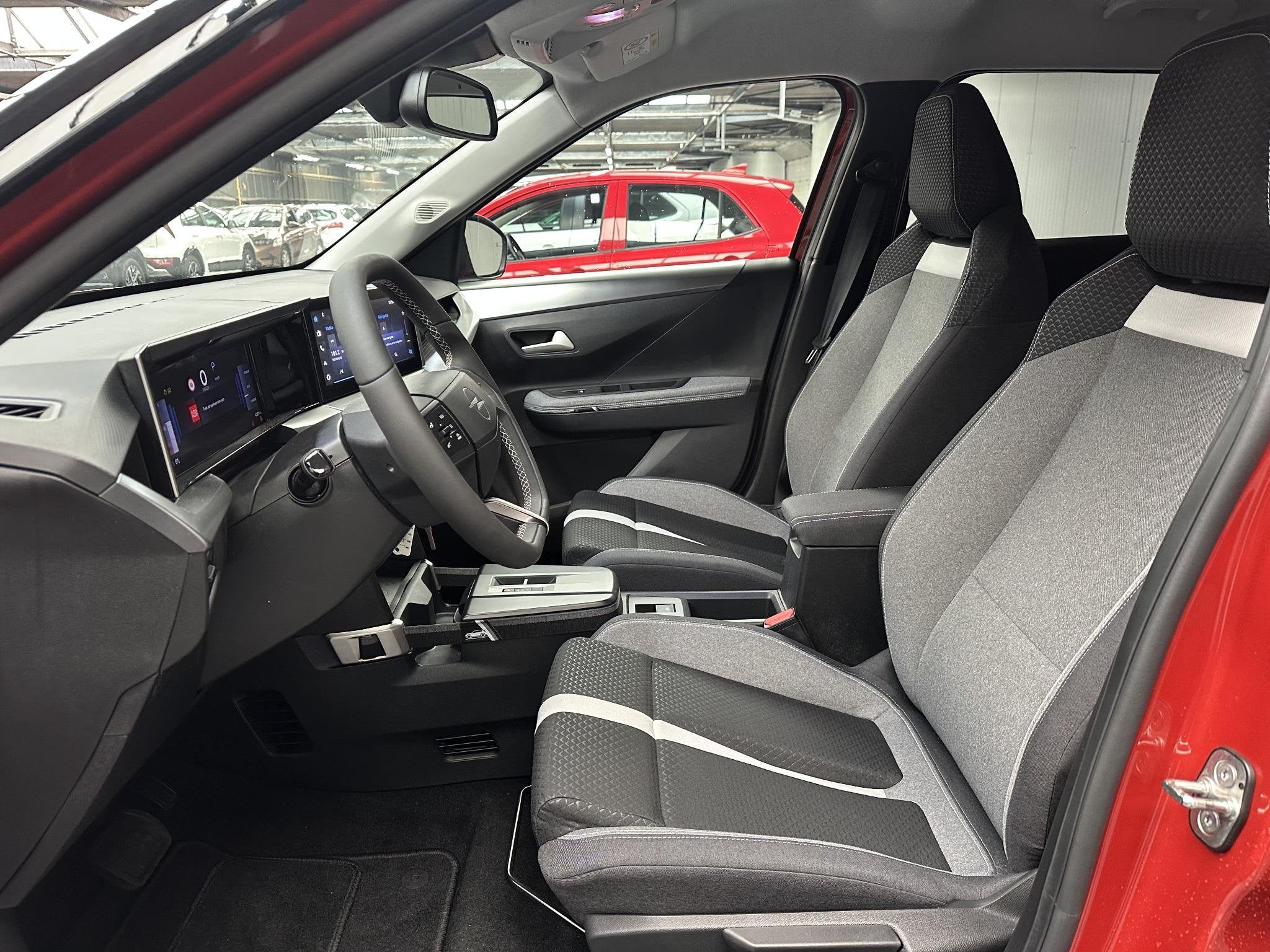 Opel Frontera Electric GS 44 kWh Slechts 4120 KM! Veel optie, Auto's, Stof, Gebruikt, Overige kleuren, 44 kWh