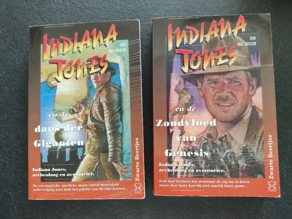 2 boeken Indiana Jones in nette staat, Boeken, Ophalen of Verzenden, Zo goed als nieuw