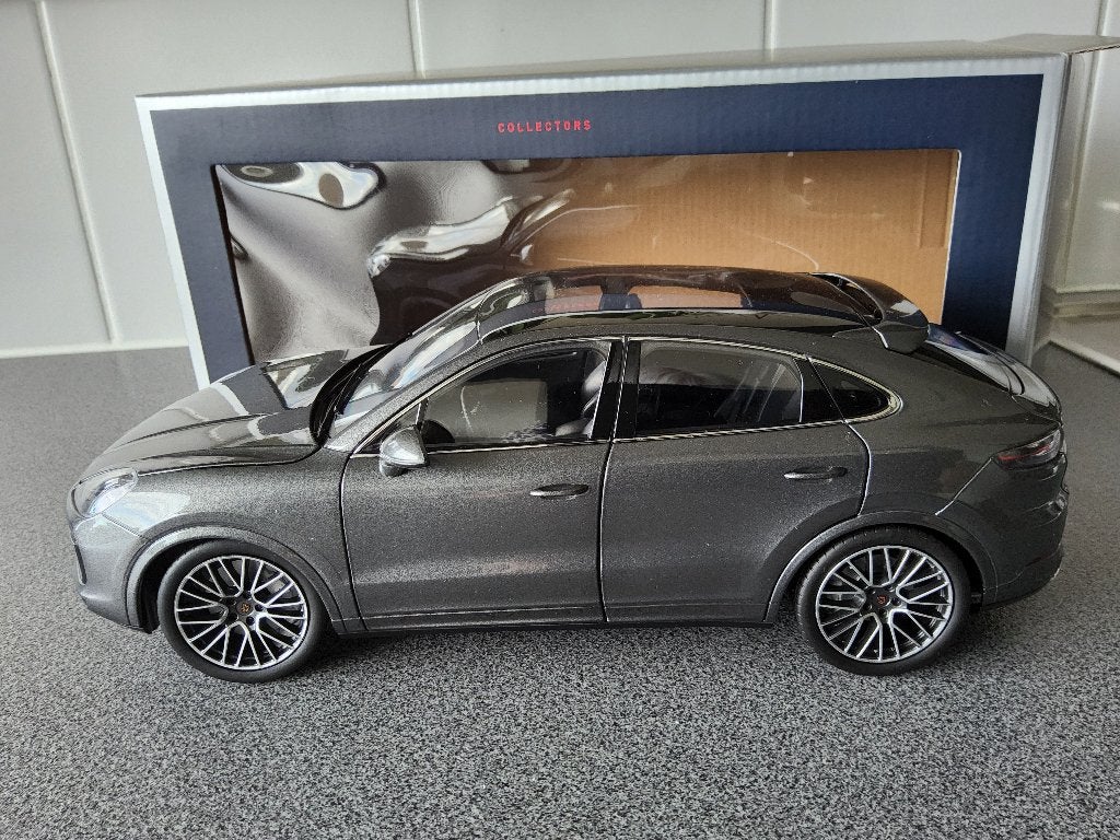 Porsche Cayenne Turbo Coupé 2019., Hobby en Vrije tijd, Modelauto's | 1:18, Ophalen of Verzenden, Nieuw, Norev